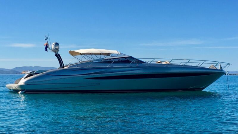 INVICTUS RIVA 